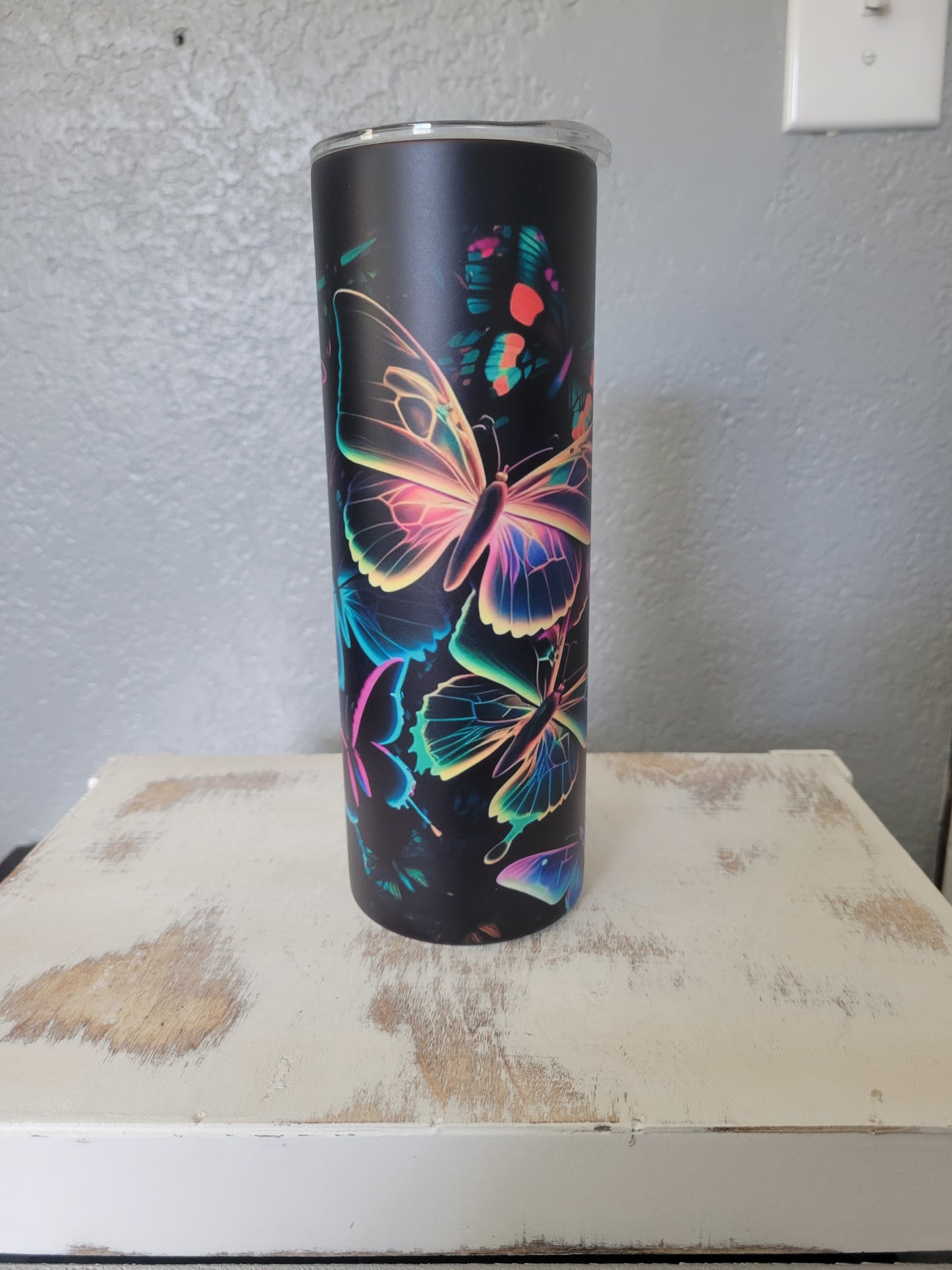 20 oz Glow in the dark colorful butterflies